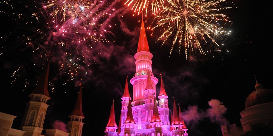Land Of Legends Night Time Shows Tour